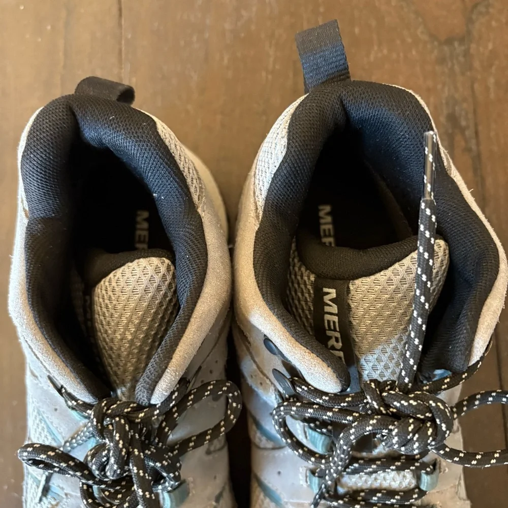 Merrell‎ Oakcreek Mid Waterproof Hiking Boots Outdoor Granola Men’s Size 9.5